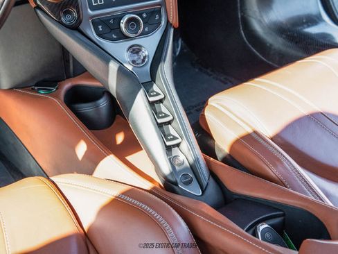 Used 2018 McLaren 720S Luxury image 21