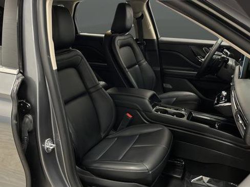 Used 2024 Lincoln Corsair AWD image 24
