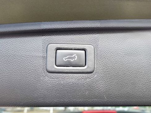 Used 2016 Subaru Outback 3.6R Limited w/ Popular Package #4 image 27