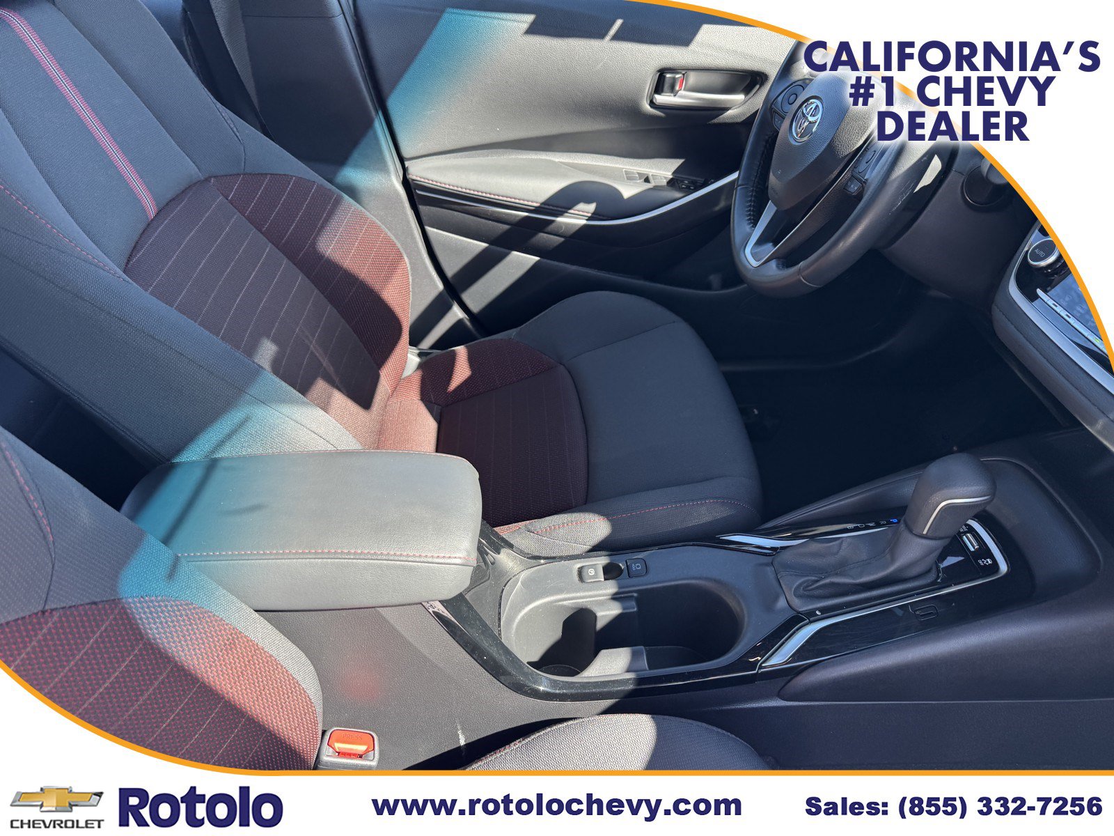 Used 2025 Toyota Corolla SE FWD image 8