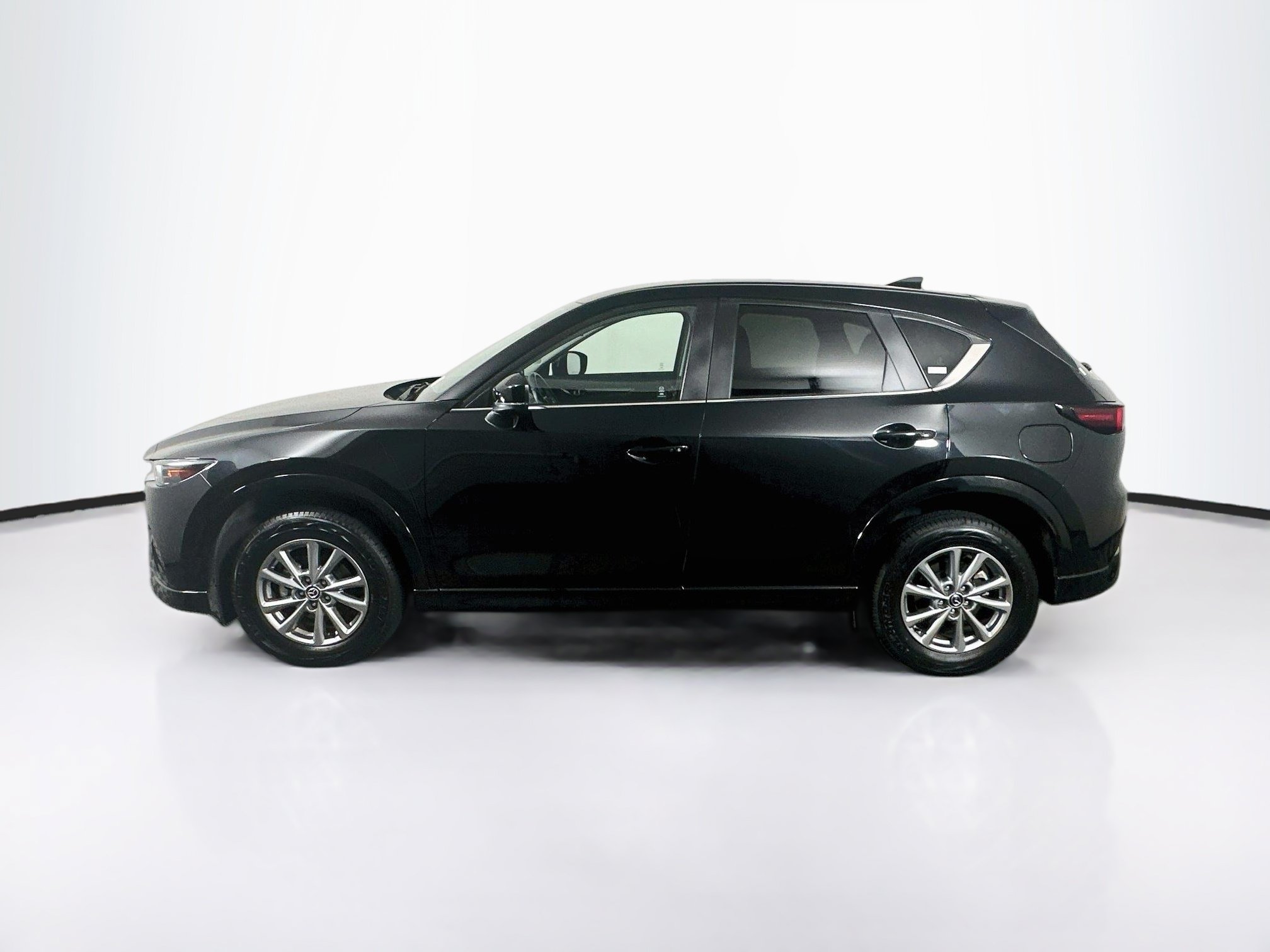 Used 2025 MAZDA CX-5 AWD 2.5 S w/ Select Package image 4