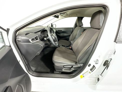 Certified 2025 Toyota Corolla LE image 20