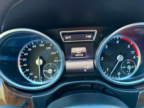 Used 2016 Mercedes-Benz GL 320 BlueTEC 4MATIC image 9