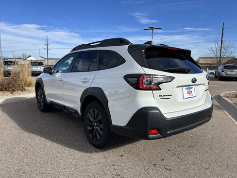 Used 2023 Subaru Outback Onyx Edition image 11