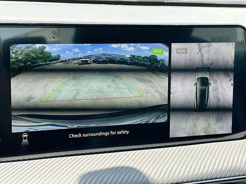 New 2025 Nissan Kicks SR FWD image 8