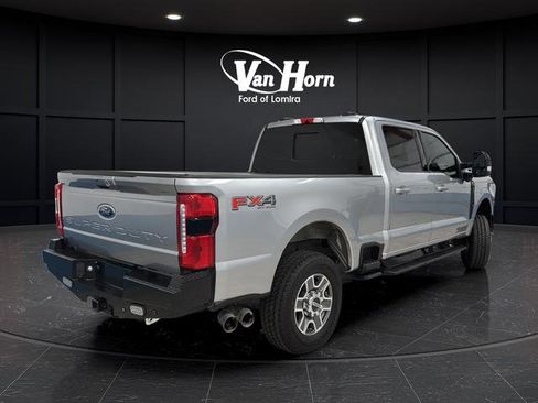 Used 2024 Ford F250 Lariat w/ Lariat Ultimate Package AWD/4WD image 7