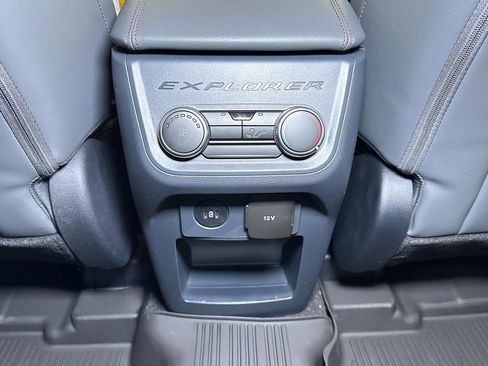 Used 2026 Ford Explorer Active w/ Active Comfort Package AWD/4WD image 28