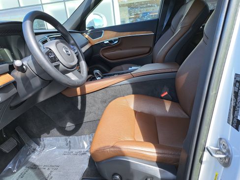 Used 2023 Volvo XC90 T8 Core w/ Protection Package Premier image 23