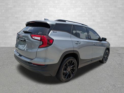 Used 2023 GMC Terrain SLT w/ Elevation Edition FWD image 2