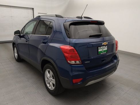 Used 2020 Chevrolet Trax LT FWD image 5