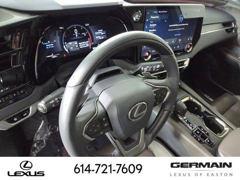 Used 2025 Lexus RX 350 AWD w/ Convenience Package image 16