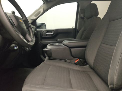 Used 2022 Chevrolet Silverado 1500 Custom AWD/4WD image 17