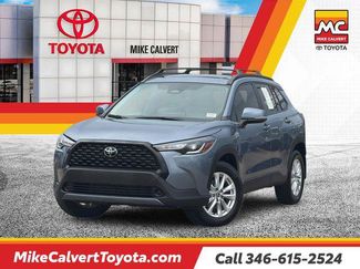Certified 2024 Toyota Corolla Cross LE w/ Moonroof Package FWD video 1