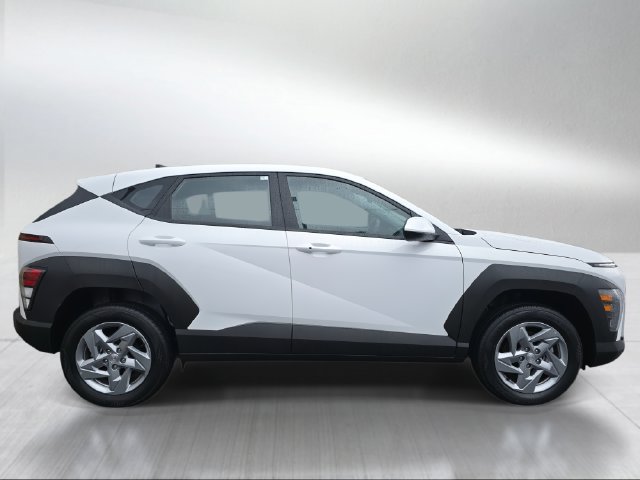 Certified 2026 Hyundai Kona SE AWD/4WD image 2