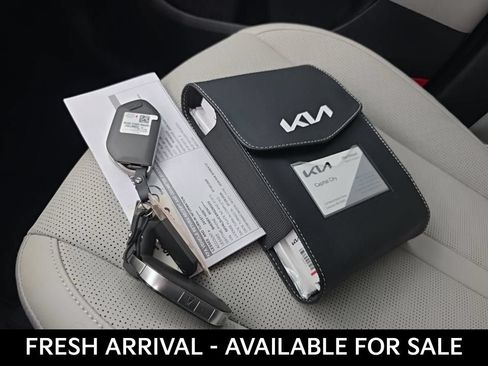 Used 2024 Kia Sorento S w/ Panoramic Sunroof Package AWD/4WD image 15