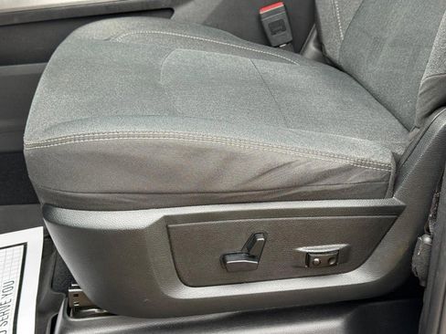 Used 2019 RAM 2500 Big Horn image 28