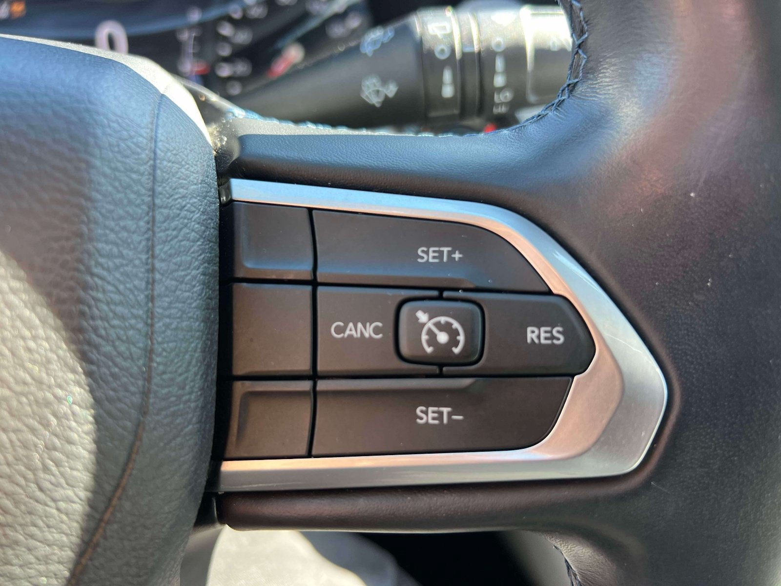 Used 2022 Jeep Compass Latitude w/ Convenience Group AWD/4WD image 22