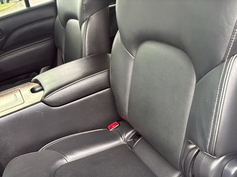 Used 2019 INFINITI QX80 Luxe RWD image 29