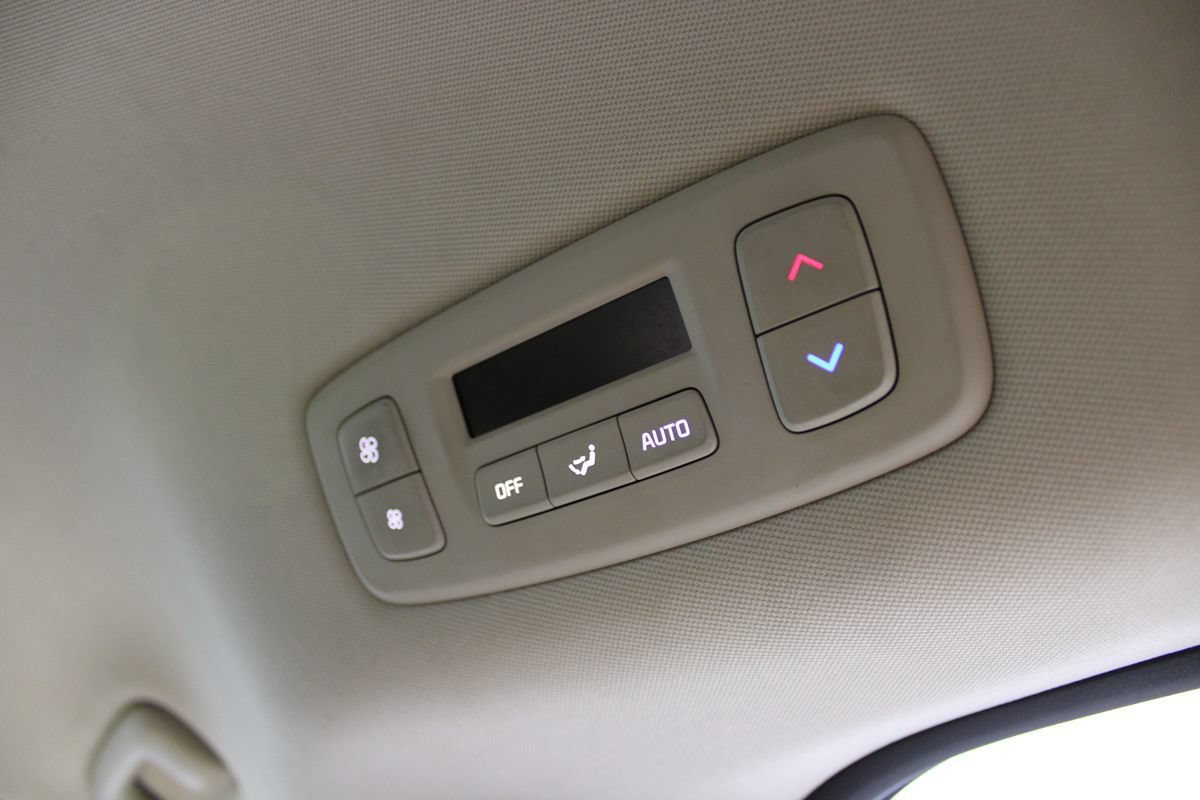 Used 2022 Kia Carnival EX FWD image 22