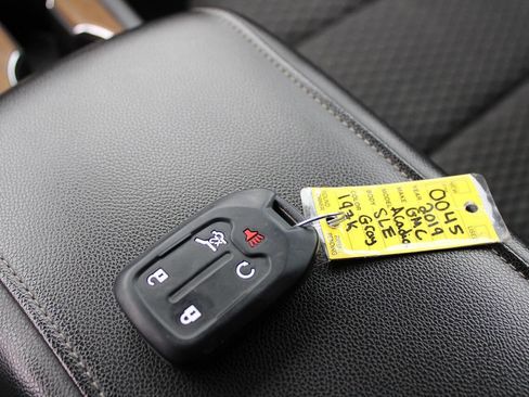 Used 2019 GMC Acadia SLE w/ Driver Alert Package I image 87