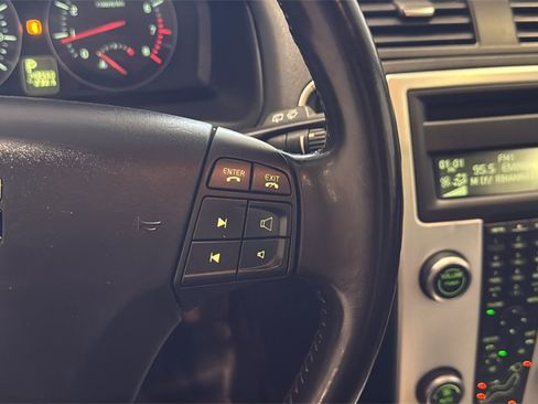 Used 2011 Volvo C30 T5 w/ Preferred Pkg image 26