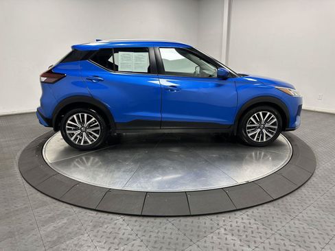 Used 2021 Nissan Kicks SV FWD image 15