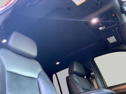 Used 2021 Chevrolet Tahoe LT w/ LT Signature Package AWD/4WD image 14