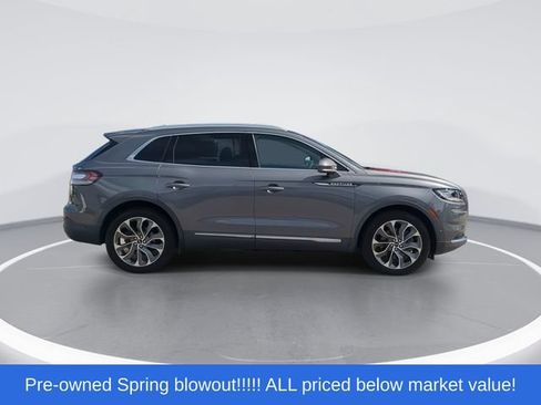 Used 2022 Lincoln Nautilus Reserve w/ Equipment Group 201A FWD image 9