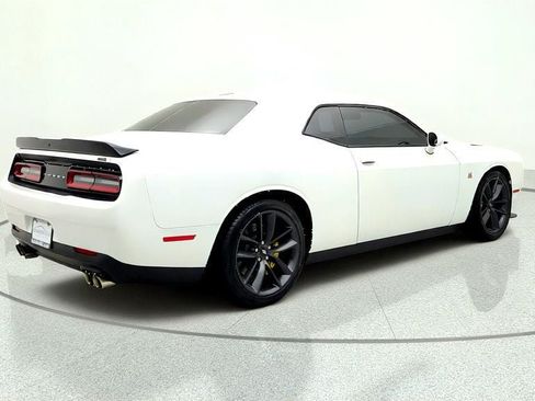 Used 2019 Dodge Challenger R/T Scat Pack RWD image 5