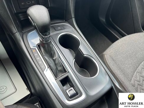 Used 2023 Chevrolet Equinox LT image 37