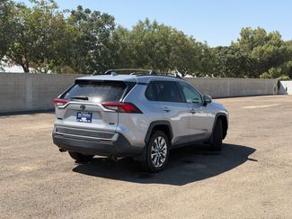 Used 2020 Toyota RAV4 XLE Premium w/ All Weather Liner Package FWD video 3