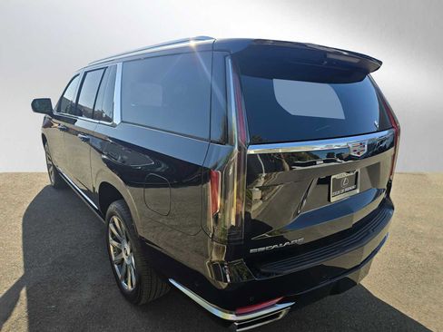 Used 2024 Cadillac Escalade ESV Premium Luxury Platinum AWD/4WD image 5