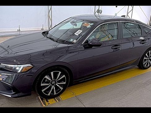Used 2023 Honda Civic EX-L image 7