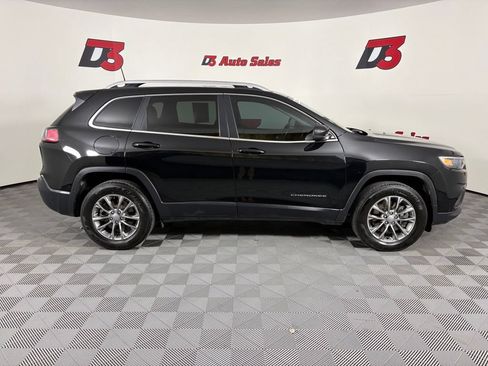 Used 2019 Jeep Cherokee Latitude Plus w/ Comfort/Convenience Group AWD/4WD image 8