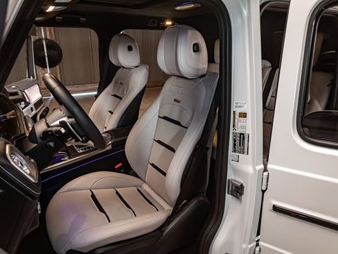 Used 2025 Mercedes-Benz G 63 AMG 4MATIC image 21
