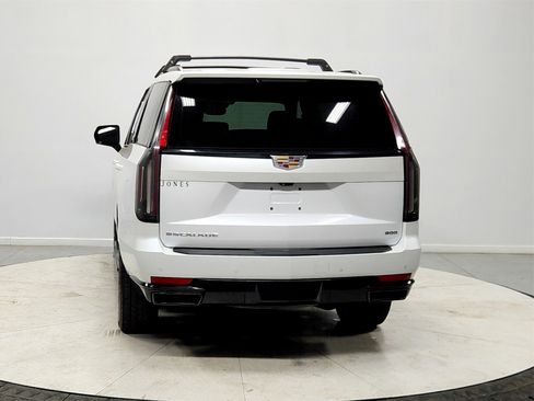 Used 2023 Cadillac Escalade Sport image 6