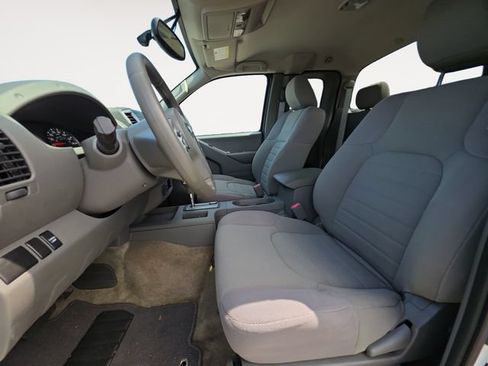 Used 2017 Nissan Frontier S RWD image 9