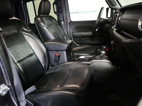 Used 2021 Jeep Gladiator Overland w/ Popular Equipment Package image 19