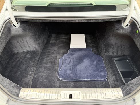 Used 2018 Rolls-Royce Ghost RWD image 40