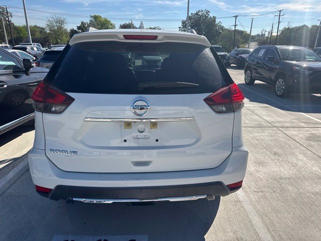 Used 2017 Nissan Rogue S w/ Appearance Package FWD image 7