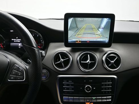 Used 2020 Mercedes-Benz GLA 250 4MATIC image 21