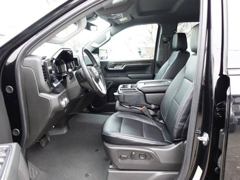 Used 2024 GMC Sierra 1500 Elevation AWD/4WD image 19