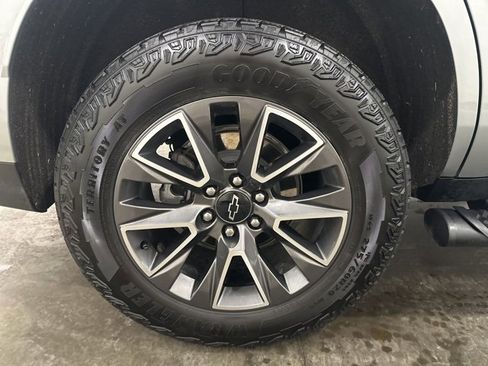 Used 2024 Chevrolet Tahoe Z71 w/ Luxury Package image 41