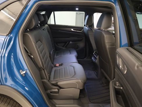 New 2026 Volkswagen Atlas Cross Sport SEL R-Line image 34