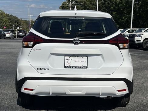 New 2025 Nissan Kicks Play S image 22