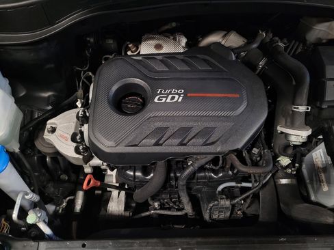 Used 2018 Hyundai Santa Fe Sport w/ 2.0T Ultimate Tech Package 05 FWD image 30