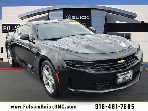 Used 2019 Chevrolet Camaro LT image 1