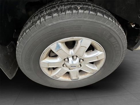 Used 2014 Ford F150 XLT w/ Equipment Group 302A Luxury image 32