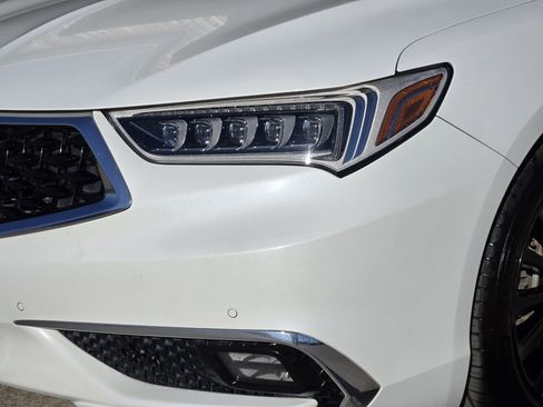 Used 2018 Acura TLX V6 SH-AWD w/ Advance Package image 14