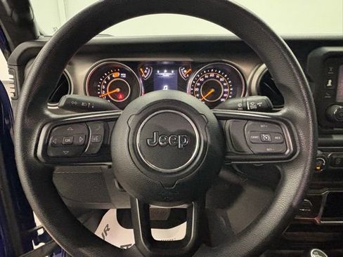Used 2020 Jeep Wrangler Sport image 17
